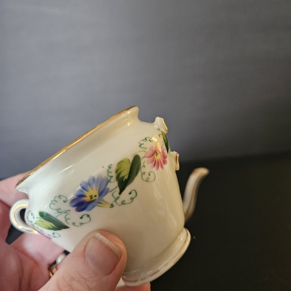 Floral Porcelain Tea Set - Picture 7 of 8
